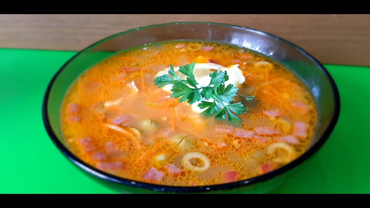 Рецепт солянки. Ароматный, наваристый и очень сытный супчик.