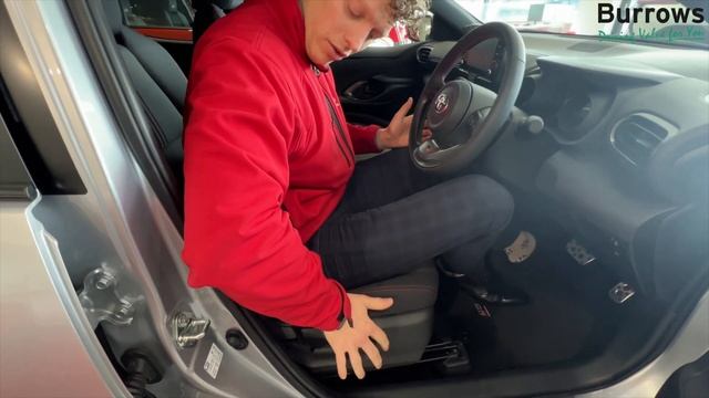 Toyota Yaris and Yaris Cross - How to adjust the drivers seat position смотреть онлайн