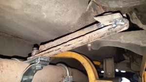 Кронштейн для крепления глушителя к КПП ВАЗ-21213