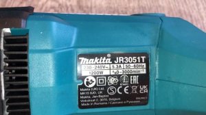 Сабельная пила MAKITA JR 3051 T в коробке (1200 Вт, дерево до 255 мм, металл до 130 мм)