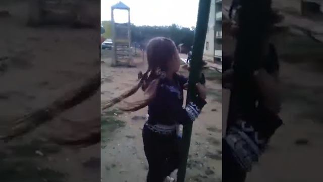 Подглядел за подругами
