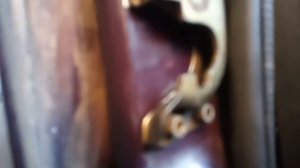 КАК СМАЗАТЬ ДВЕРНЫЕ ЗАМКИ НА КЛАССИКЕ!!! АВТО-БУДНИ #1\ ВАЗ-2105