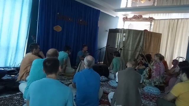 1 день - Вайшнава Прана прабху смотреть онлайн