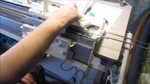 Как сделать плотный край на резинке. #маринабехтер смотреть онлайн