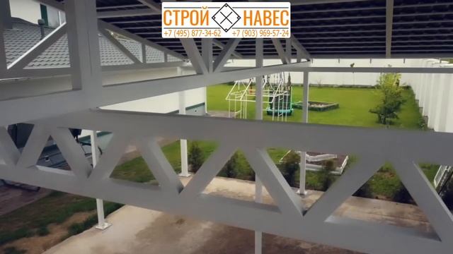 Двускатный навес для загородного дома