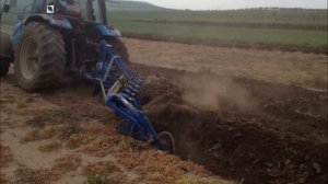 Off. "P. MASCOLI" in campo, collaudo aratro 8 dischi serie MFM idropneumatico - disc plough at work