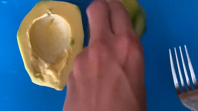 Средиземноморский салат с тунцом.  Салат без майонеза. Простые ингредиенты и быстрое приготовление!