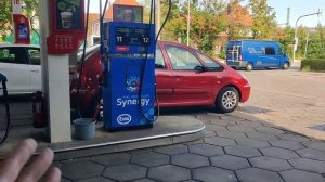Париж Шокировал. Дальнобой на Бусе Без Розовых Очков. Автопутешествие по Европе 2023-2024