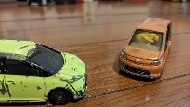 【トミカ】ボロんたが事故実験セレナに話しかける2【短い】【面白くないよ】 смотреть онлайн