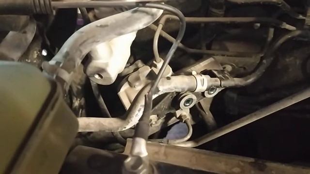 20 prius звук при нажатии на тормоз смотреть онлайн