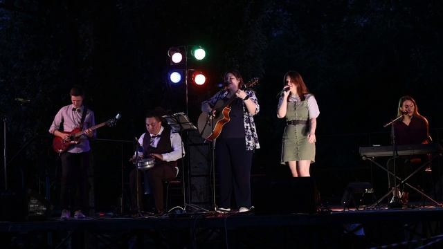 Евгения Ванеева и Cosmo Jam - Зажжём огни (ДК ВОСХОД г Энгельс) смотреть онлайн