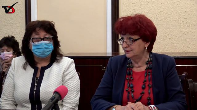 Националният празник в Добрич – при строги епидемиологични мерки и с маски на открито смотреть онлайн