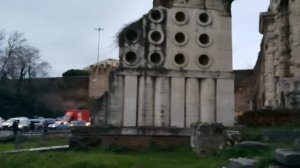 La tomba del fornaio A Porta Maggiore. ( Piazzale Labicano)