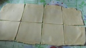 Мешочки из слоеного теста с яблоками. Рецепт