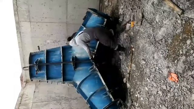 Извлечение тетрапода из основания формы.
