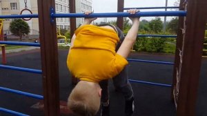 ВЫХОДЫ НА ТУРНИКЕ. КАК Научиться ПРОСТЫМ Выходам На Турнике?