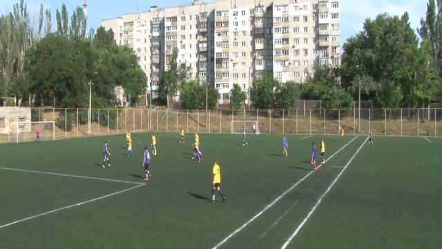 ФУТБОЛ. Хлеб Жизни - М.Ларино 3:4. НАРЕЗКА опасных моментов. смотреть онлайн