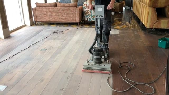 Schuren van Parket vloer Chem-Dry Doornenbal смотреть онлайн