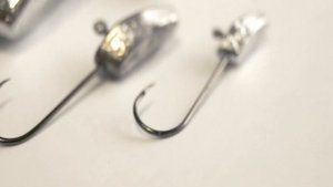 Джиг балансир CARGO.  Игра в воде джиг-головки....