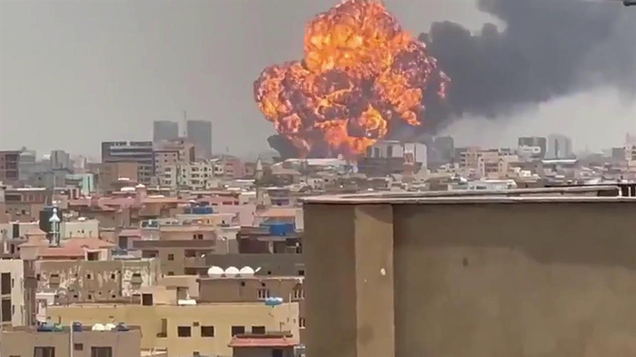 Мощный взрыв прогремел в столице Судана Хартуме