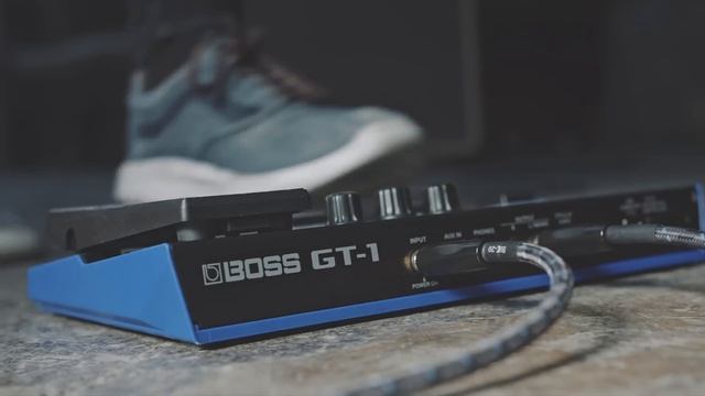 BOSS GT-1 Guitar Effects Processor смотреть онлайн