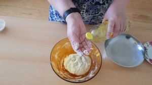 Дрожжевое тесто для беляшей пирожков жареных во фритюре