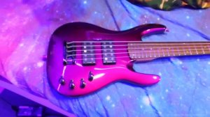 Выбор краски для гитары.