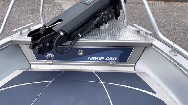 Linder Arkip 460 fitted with a Garmin Force trolling motor and Garmin GPSMap 923xsv смотреть онлайн