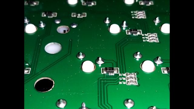 Обнаружил неисправность в механической клавиатуре ZUOYA с Алиэкспресс. смотреть онлайн