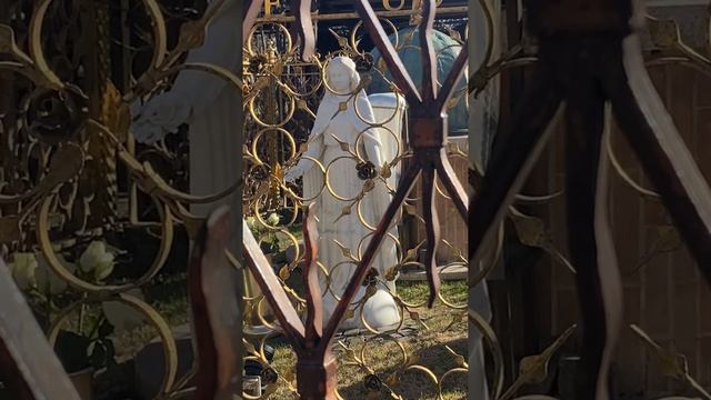 Lascia qui la tua preghiera alla Madonna delle Rose di San Damiano Piacentino