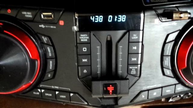 LG X BOOM CJ88 BASS I LOVE смотреть онлайн