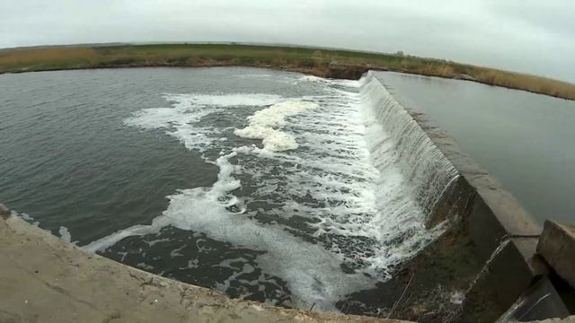 Плотина на реке Базавлук протекла. смотреть онлайн