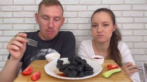 МУКБАНГ ЧЕРНЫЕ ПЕЛЬМЕНИ МИРАТОРГ НОВИНКА НАРШАРАБ ответы на вопросы MUKBANG BLACK DUMPLINGS MIRATOR