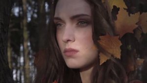 Осенние листья. Инна Звегинцева. Удивительно красивая и глубокая песня о смысле жизни.