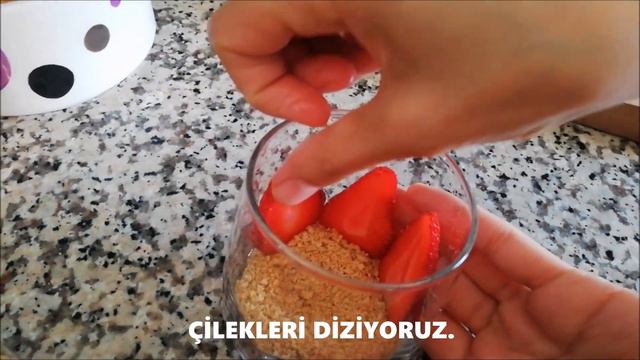 ÇİLEKLİ MAGNOLİA TARİFİ 🍓🍓 BÖYLE LEZZET GÖRÜLMEDİ😍😋7 DEN 70 HERKESİN SEVECEĞİ TATLI смотреть онлайн