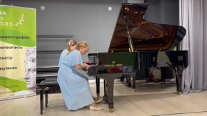 В. Гаврилин «Тарантелла» из балета «Анюта». Мишарины Нонна и Агата. Преподаватель: Бухарина Л. В.
