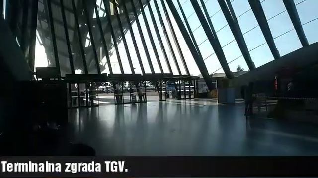 Lyon airport. смотреть онлайн