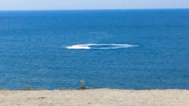 ?Анапа. Дикий пляж ? и пляж 40 Лет Победы. Парасейлинг и гидроскутеры смотреть онлайн