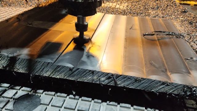 Обработка полиэтилена PE100. Фреза Ø50х3. смотреть онлайн