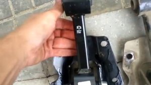 Замена подушки двигателя