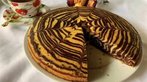 Пирог "Зебра" на кефире. Рецепт в описании под видео⬇️⬇️