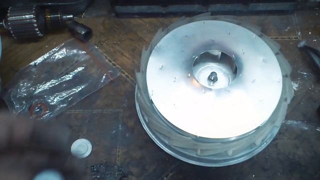 Собираем двигатель пылесоса. We collect the vacuum cleaner motor. смотреть онлайн