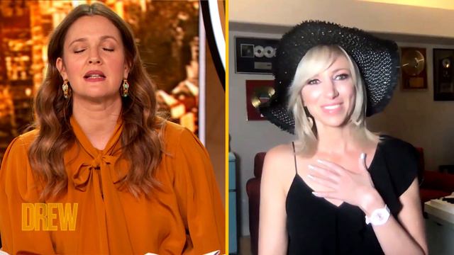 Life Is a Musical with Debbie Gibson смотреть онлайн