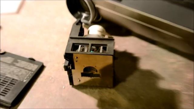 How to change a Projector Lamp or Projector Bulb - Replacement Lamps смотреть онлайн