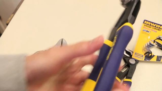 Irwin 10" & 8" Groove Lock Pliers - Tool Review смотреть онлайн