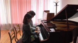 Мальвина танцует