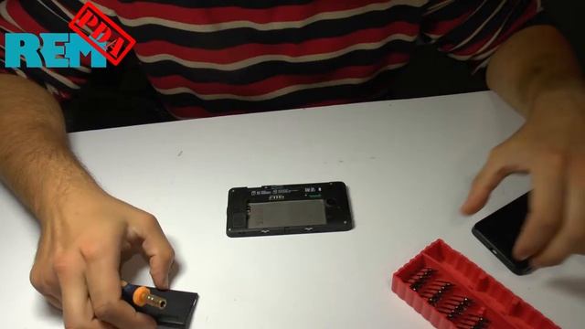 Разбор и ремонт телефона Nokia lumia 630 смотреть онлайн