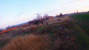 Как научиться летать на Fpv дроне через препятствия?