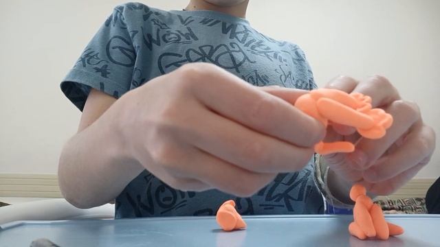 учу лепить кота