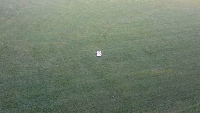 Пугаем любопытных соседей. Кто оставил ребёнка?? смотреть онлайн